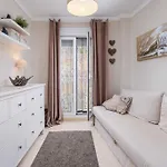 Beautiful Two Bedroom Apartment With Pool